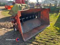 BOM feeder bucket