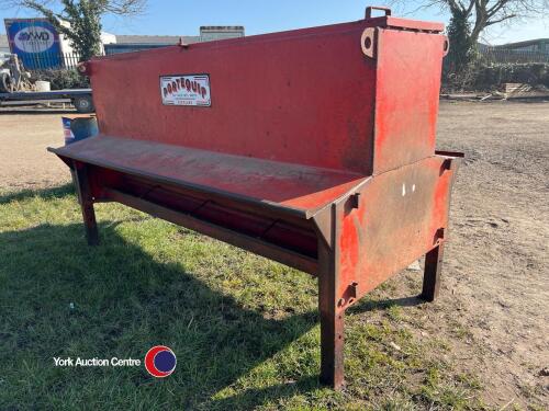 Portequip hogg feed hopper