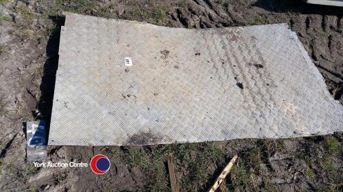2 x Alloy chequer plate sheets