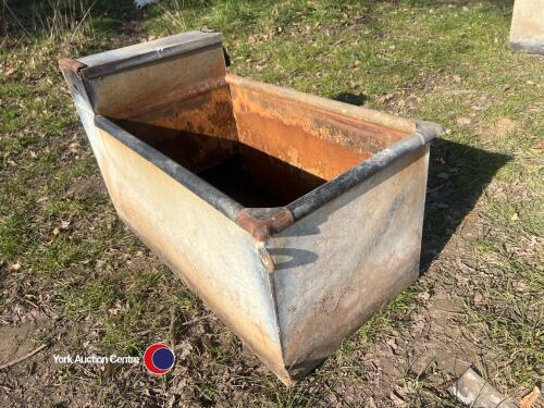 Bateman 3ft end box water trough