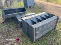 3 x pig feeders - 2