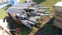 150 approx mixed size 5ft, 6ft, 7ft long galvanised scaffolding tubes - 3