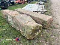 Pair of gate stoops