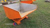 1250kg tip skip stainless lined