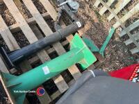 Small metal cutter on stand - 3