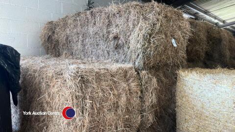 5x mini Heston meadow bales of hay 2024 season. Collect from York Auction Centre