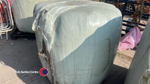 20x round bales of silage, collection from HU17 0UN