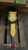1.5T Atlas Copco mini digger breaker/pecker - 3