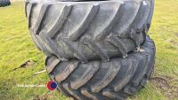 Pair 650-65R38 tyres