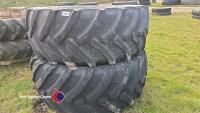 Pair 650-65R38 tyres - 4
