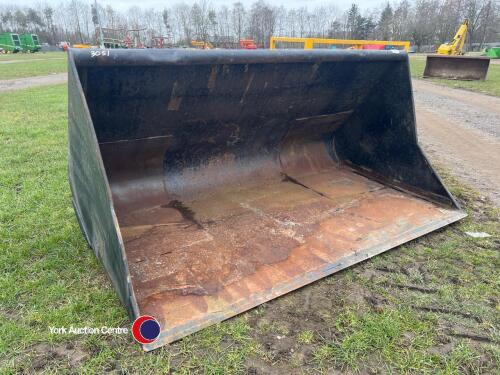 JCB 2.2m teleporter bucket