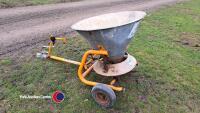 Salt spreader - 2