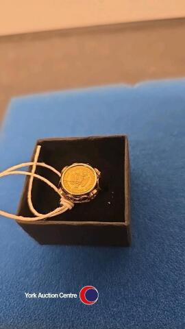 1945 'Dos Pesos' 22ct gold coin set in a 8ct gold ring, fitted with a 9ct gold size reducer (removable) size I to J/K