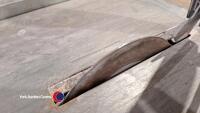 Wickes electric tile cutter - 5