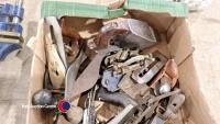 Box of assorted wood planes - 2