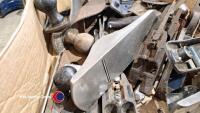 Box of assorted wood planes - 6