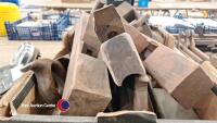 Box of large vintage wooden planes - 5