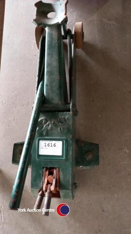Car jack