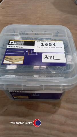 5kg of 3mm x 70mm nails