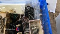 Box of jewellery - 2