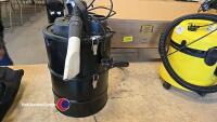 De vielle Ash vac (working order) - 2