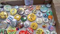 Quantity of advertising pin badges - 2