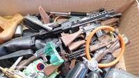 Quantity of vintage Action Man guns and accessories - 2