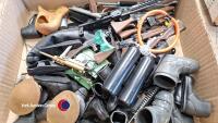Quantity of vintage Action Man guns and accessories - 4