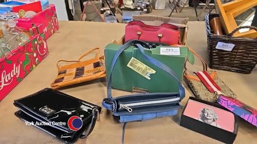 6 x handbags and purse