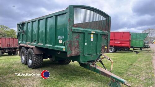 Bailey TB15 trailer, floatation tyres, hydraulic back door
