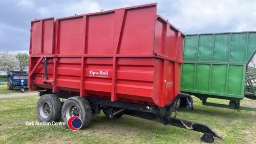12T, 16ft silage trailer with up and over door, 6yr old, very good condition