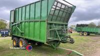 12/14T pusher grain/silage trailer, hyd back door, push out front