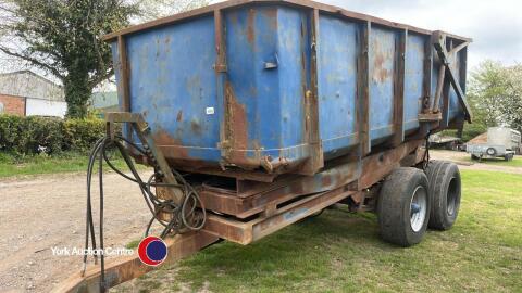 Double axle hi-tip tipping trailer