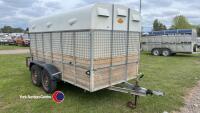 Ward cattle trailer with demountable top