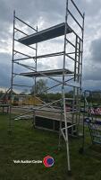 Aluminium mobile scaffolding tower