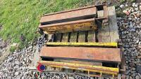 2 x car lift rollers - 2