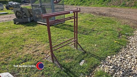 2 x metal builders trestles