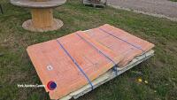 Quantity of plastic trench plates