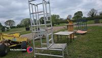 Podium aluminium platform on wheels