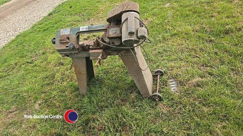 Metal saw