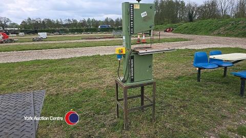 Electric band saw