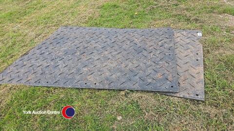 2 x ground mats