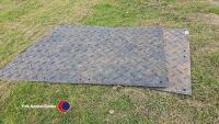 2 x ground mats