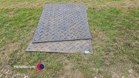 2 x ground mats - 3