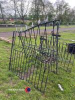 Pair of driveway gates - 3
