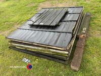 6 fence panels and garden gate - 2