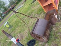 Garden roller