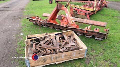 Kuhn 3002 3m power harrow, has full set of tines and levelling board but no packer roller, gwo