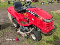 Honda 2620 ride-on mower. V twin. Hydrostatic. Twin blades. - 5
