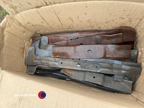Quantity of ride on mower blades